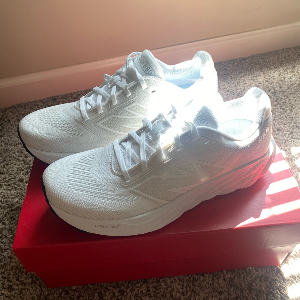 NEW BALANCE Fresh Foam 880 tennis shoes , BRAND NEW AUTHENTIC ❗️